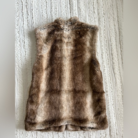Abercrombie & Fitch Fur Vest - Picture 3 of 4